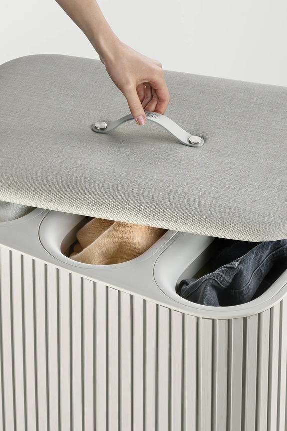 Корзина для белья Joseph Joseph Tota Trio Luxe 90 L 5000008 бежевый