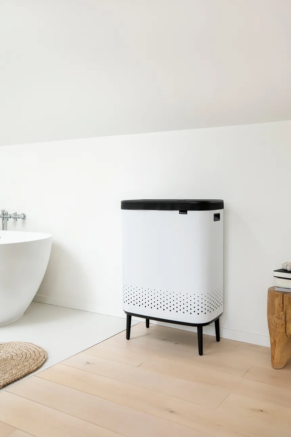 Двухсекционная корзина для белья Brabantia Bo Hi 2 x 45 L 200540 белый