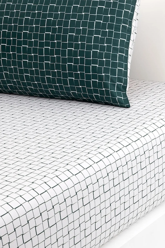 Pamučna plahta s gumom Lacoste L BLOCK Vert 140 x 200 cm zelena 1056881