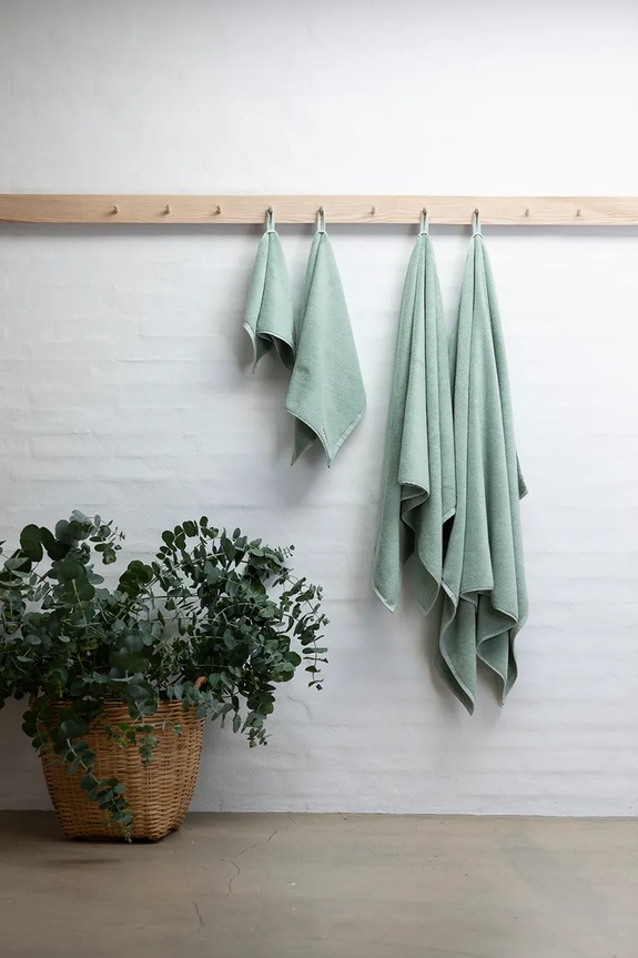 Bongusta prosop mediu din bumbac Naram 70 x 140 cm verde BON12.016