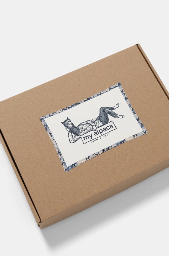 Kratki vuneni šal My Alpaca bež THSINC30180