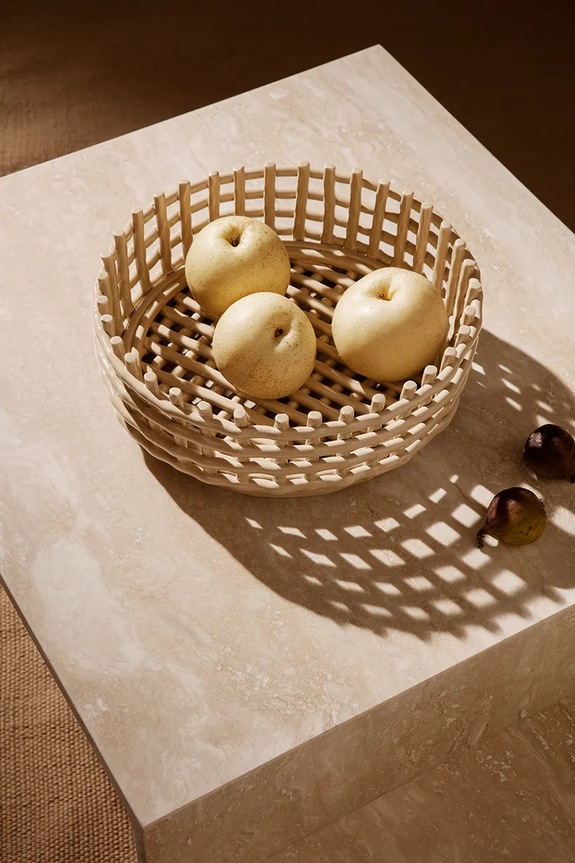 ferm LIVING kosz na owoce Ceramic Centrepiece 1104263775 beżowy AA00