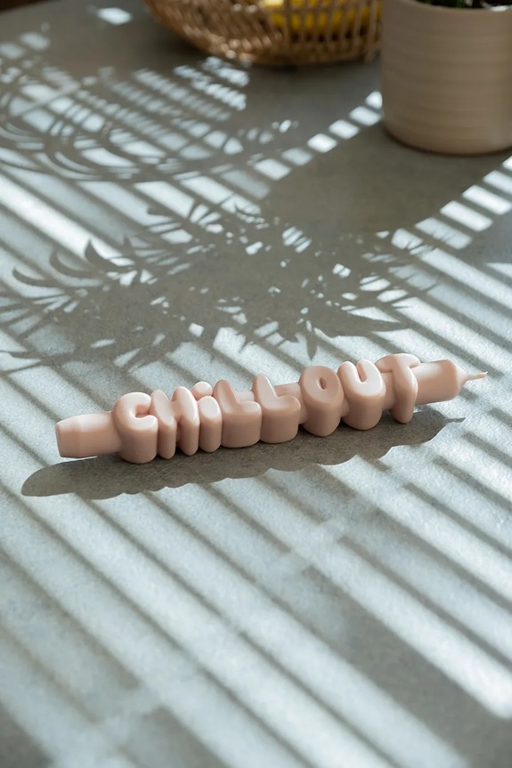 Διακοσμητικό κερί CandleHand Chill Out 23 cm tp.chl.cream