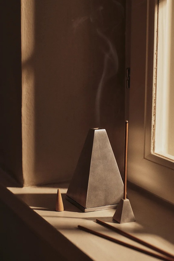 Ferm Living podstawka na kadzidełko dekoracyjna 2,5 x 2 x 2 cm szary 1104273177