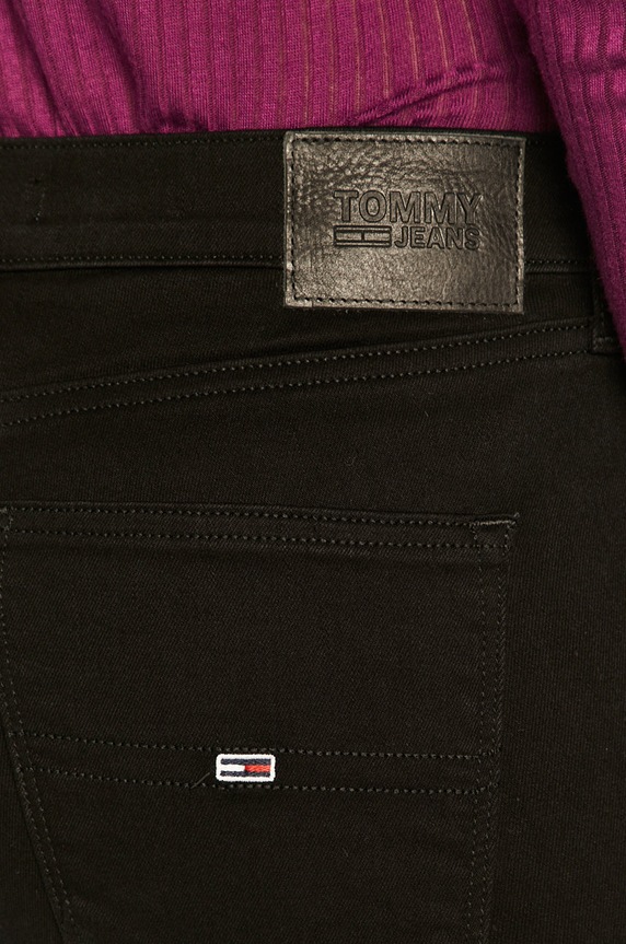 Tommy Jeans - Rifle Nora čierna DW0DW09216.NOS