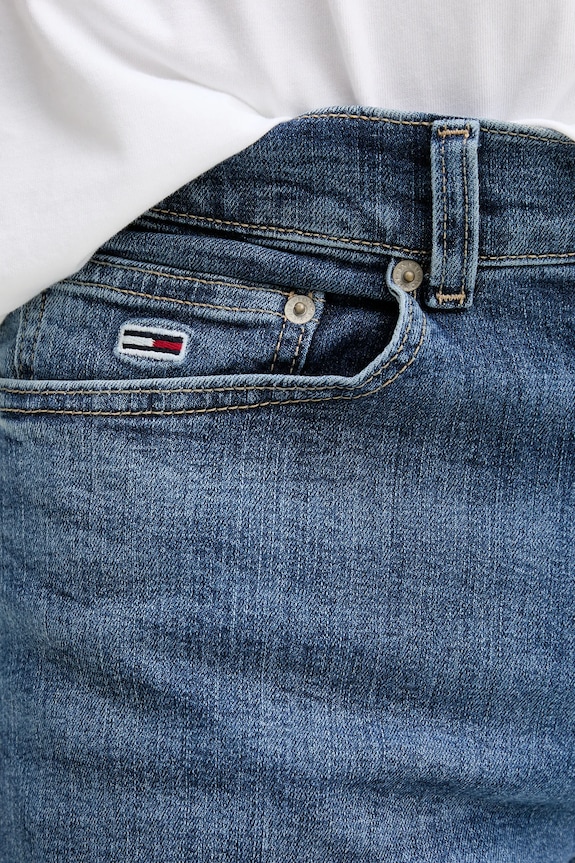 Kavbojke Tommy Jeans modra DM0DM21054