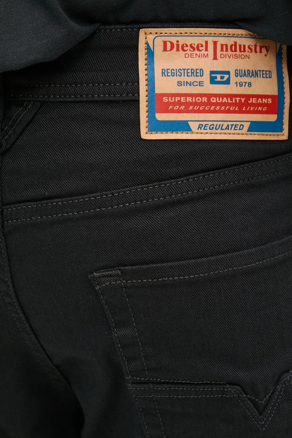 Diesel jeans 1986 LARKEE-BEEX L.32 negru 00SU1X.0688H