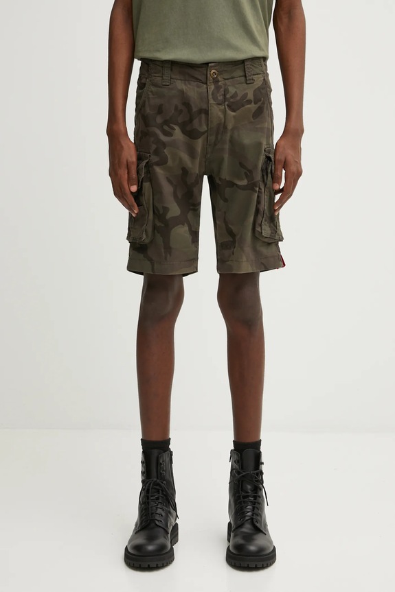 Σορτς Alpha Industries με ελαστάν πράσινο 196201.415