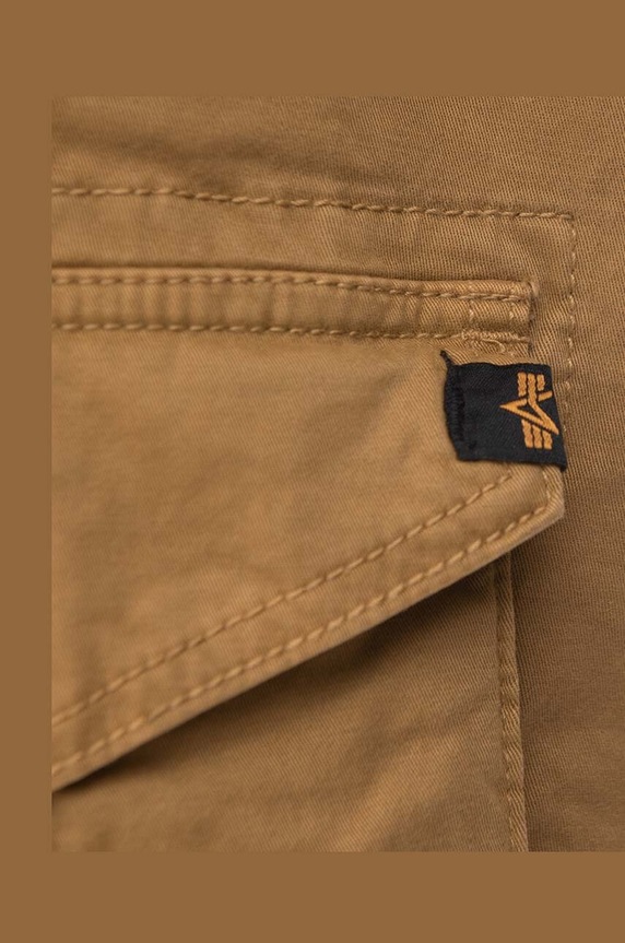 Bavlněné šortky Alpha Industries 106251.13 hnědá