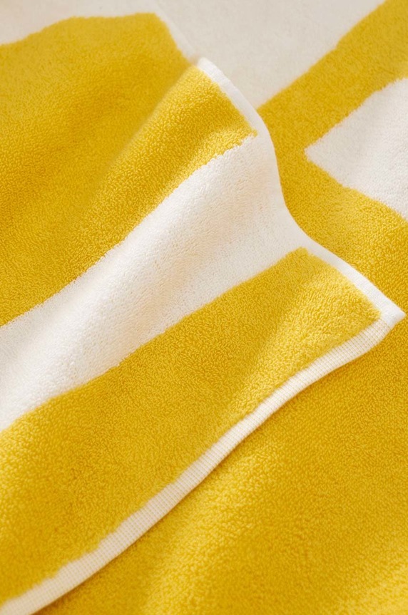 Akcesoria Lacoste ręcznik plażowy 1009658 żółty
