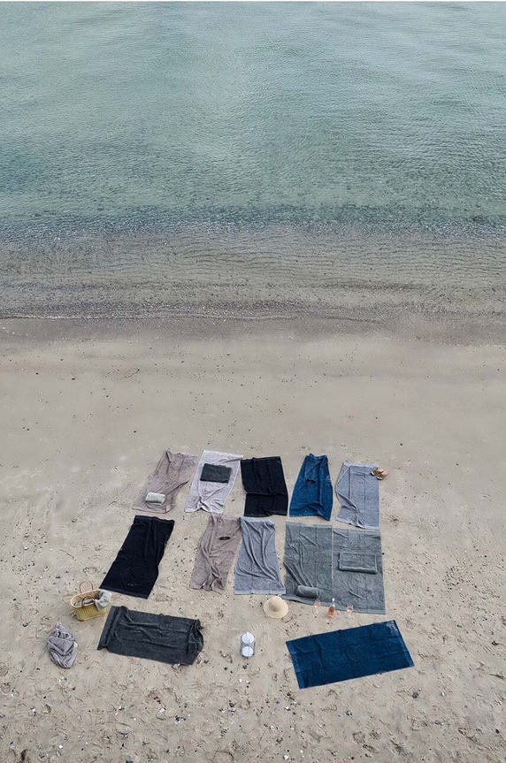 Zone Denmark közepes méretű pamut törölköző Classic Grey 70 x 140 cm 330308 szürke AA00