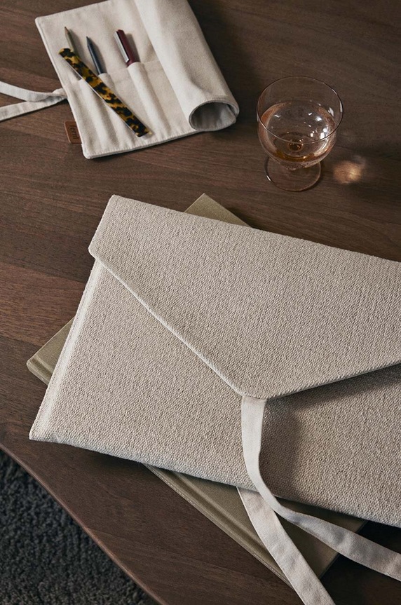 Lifestyle Torba za laptop ferm LIVING Ally Laptop Sleeve 1104266449 bež