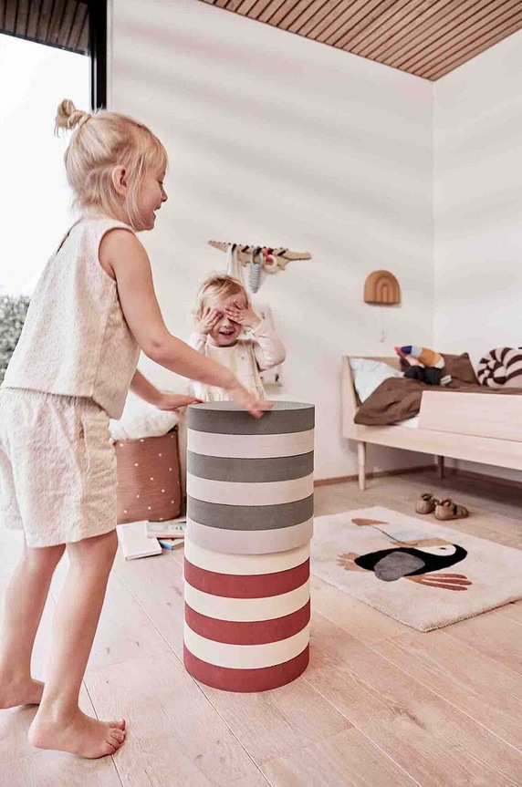 Obývací pokoj a ložnice Koberec OYOY Toucan Rug M107601 vícebarevná