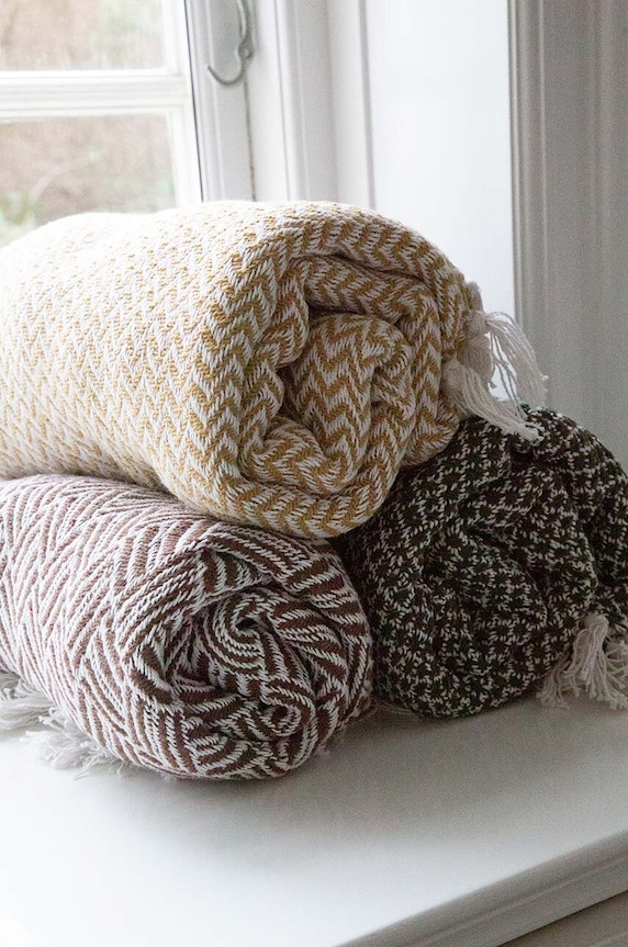 Σαλόνι και υπνοδωμάτιο Βαμβακερή κουβέρτα AU Maison 130 x 180 cm 981.023.396.104 πολύχρωμο