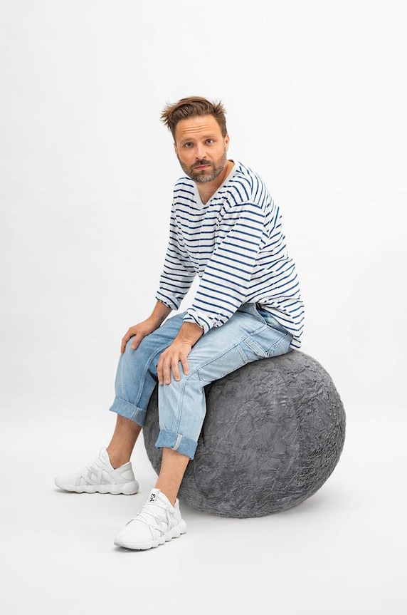 Lopta za sjedenje Magma Fluffy Sitting Ball 80020.005 siva