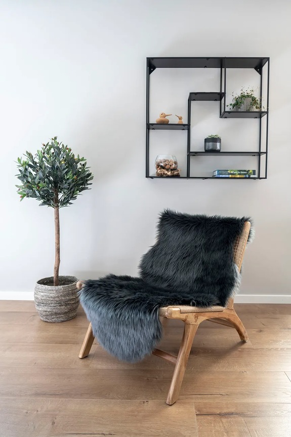 House Nordic ágytakaró Lambskin Artificial 60 x 180 cm 3981213 szürke AA00