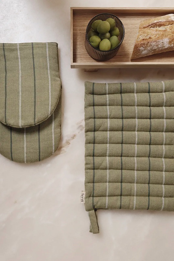 Γάντια κουζίνας ferm LIVING Ito Pot Holder 2-pack 1104270143 πράσινο AA00