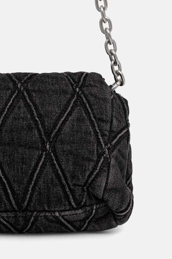 Kiegészítők Diesel farmer táska CHARM-D CHARM-D X09597.P6330 fekete
