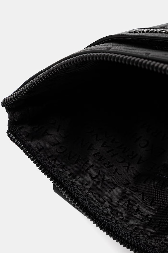 Armani Exchange saszetka męska z imitacji skóry XM002597.AF22652.NOS czarny