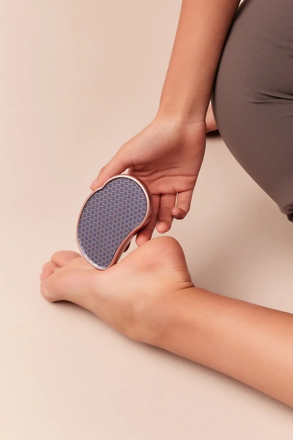 GLOV zestaw: depilator i pumeks z nano szkła Bestsellers GLOV multicolor 5907440749245