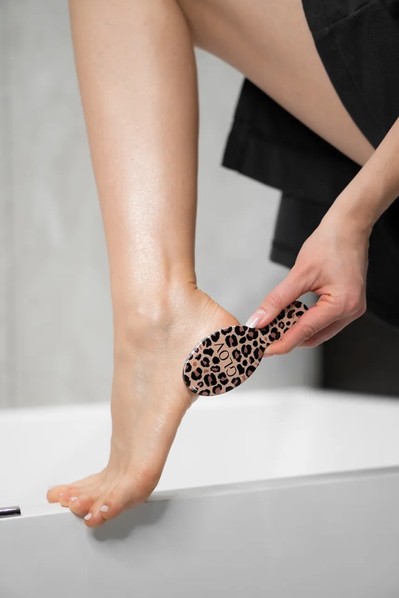 GLOV pumeks do stóp z nano szkła Cheetah 5907440748439 multicolor