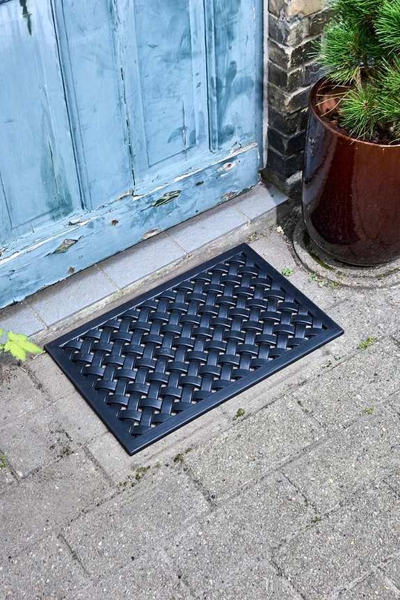 Obývacia izba a spálňa House Doctor rohož na topánky z plastu 60 x 40 x 1,7 cm 900000930 čierna