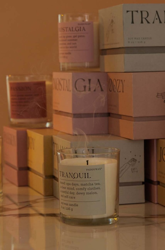 Vonná sójová svíčka Paddywax Mood Passion 226 g růžová MD0803EU