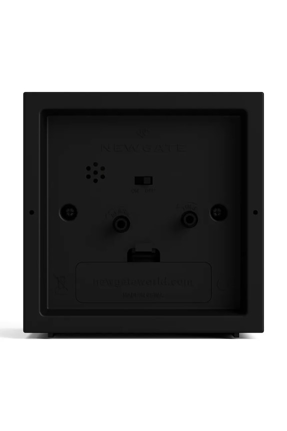 Living și dormitor Newgate ceas cu alarmă Réveil 10,5 x 10,5 x 8 cm KB2928ALMCUB252K negru