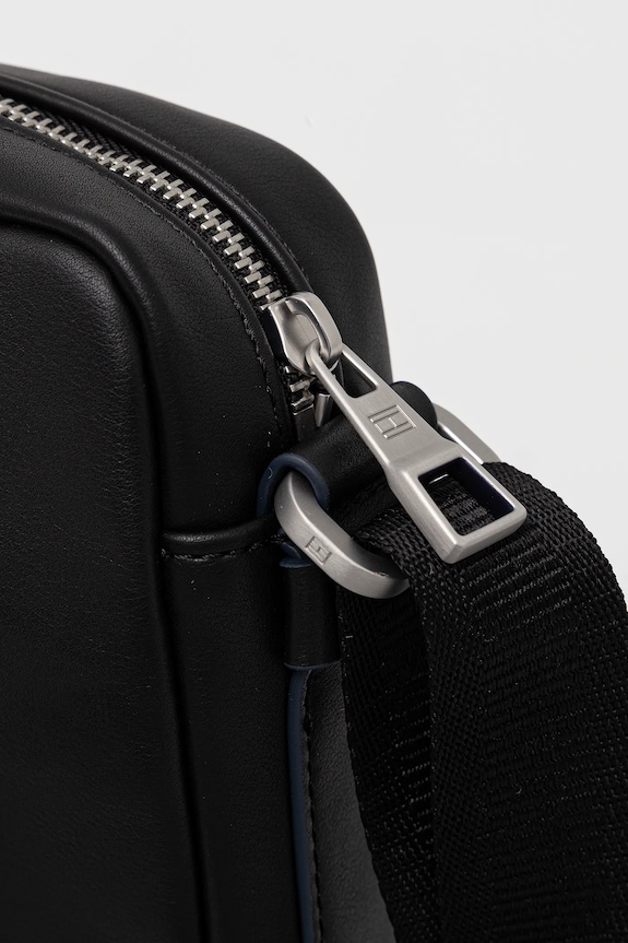 Tommy Hilfiger - Saszetka czarny AM0AM01941.