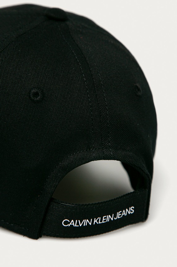 Calvin Klein Jeans - Czapka IU0IU00150 czarny IU0IU00150