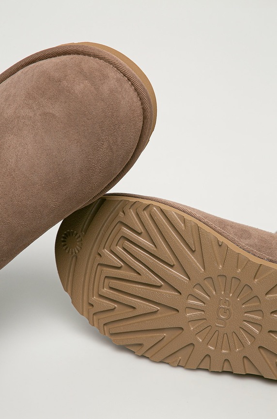 Snehule UGG Classic Mini II hnedá 1016222.CRBO