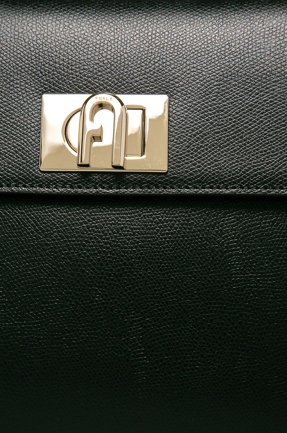 Furla - Bőr táska Bakpaco fekete BAKPACO.ARE000.O6000