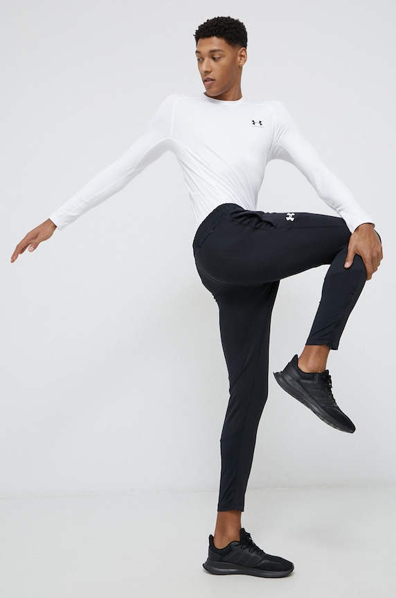 Longsleeve Under Armour 1366068 λευκό AW22