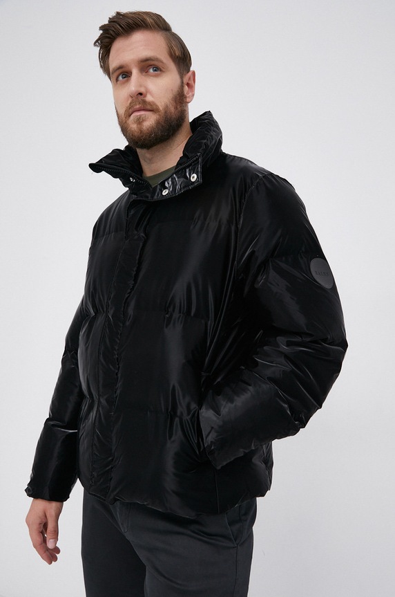 Rains rövid kabát Boxy Puffer Jacket 1522.29 fekete AW21