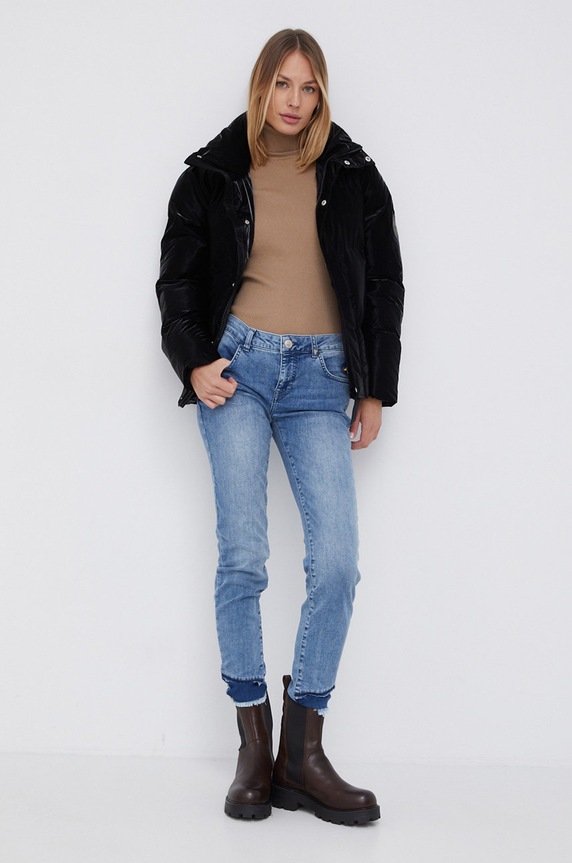 Ruházat Rains rövid kabát Boxy Puffer Jacket 1522.29 fekete