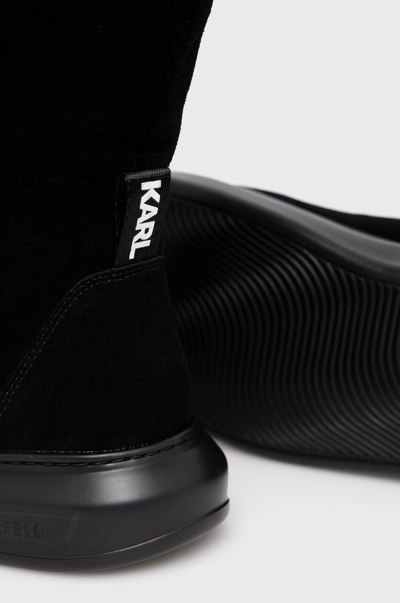 Karl Lagerfeld velúr hócipő Kapri Kosi fekete KL44582.700