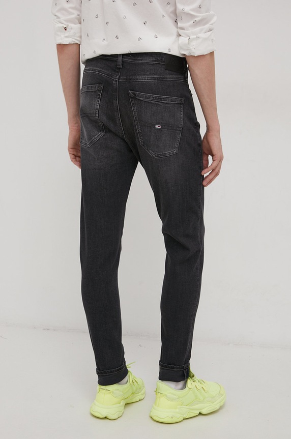 Odjeća Traperice Tommy Jeans DM0DM11560.4890 crna