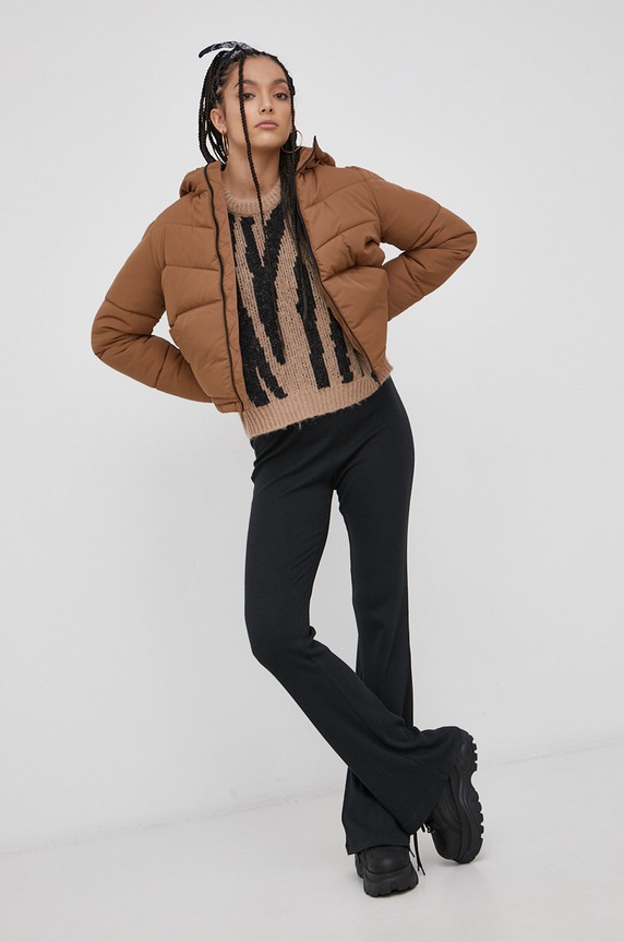 Vero Moda Sweter 10248910 brązowy AW21