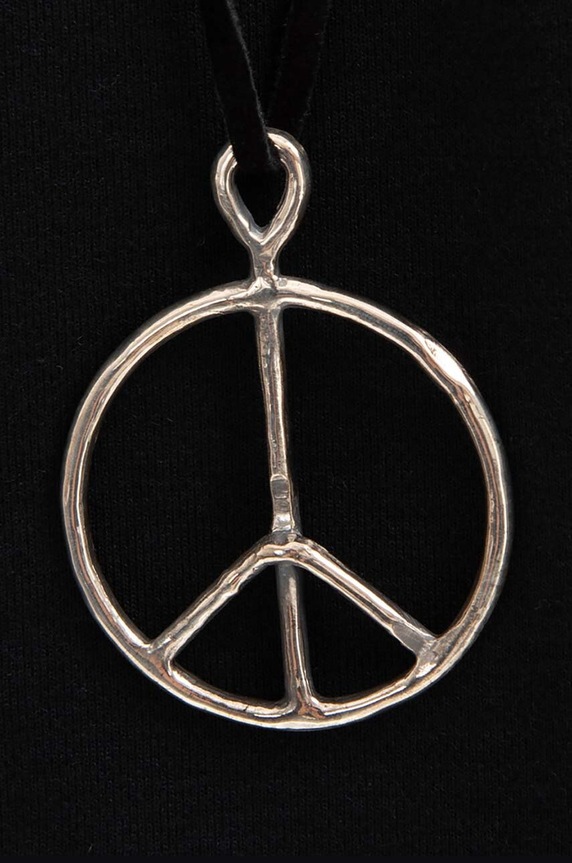 Ogrlica Needles Peace Pendant - Deer Cord LQ015.SILVER srebrna