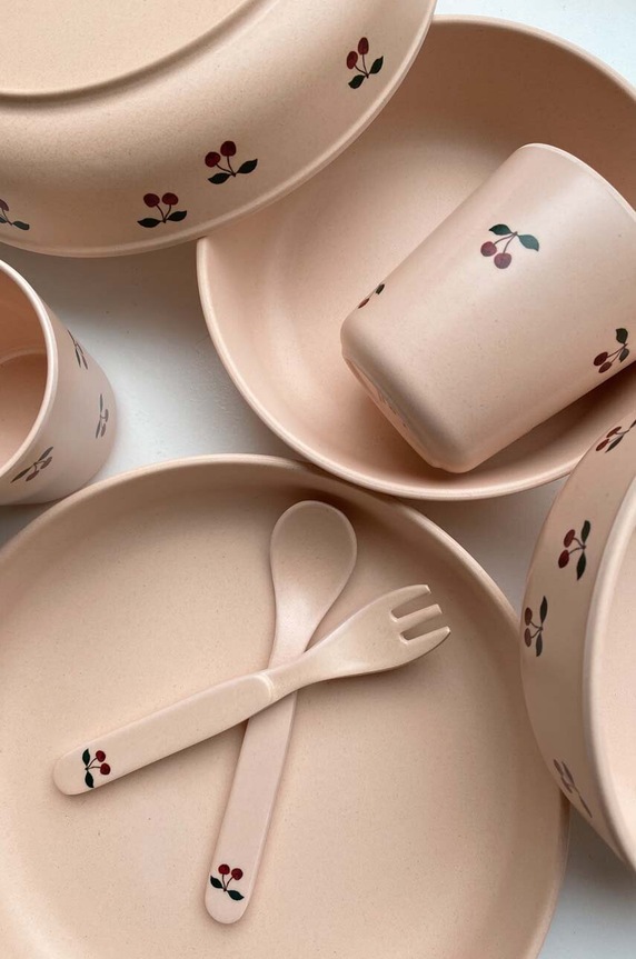 Jedálenská súprava pre deti Konges Sløjd PLA DINNER SETS béžová KS4240
