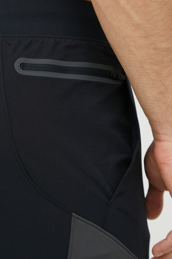 Дрехи Панталон за трениране Under Armour Unstoppable Hybrid 1373788 черен