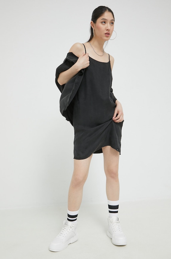 Košile Superdry W4010269A.02A černá AW22