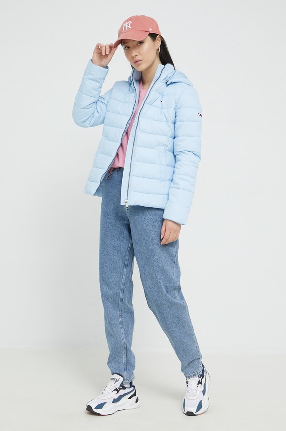 Tommy Jeans kurtka DW0DW13741.9BYY DW0DW13741.9BYY niebieski AW24