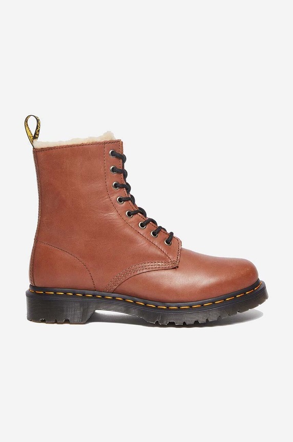 Dr. Martens bőr csizma 1460 Serena lapos barna DM27782225