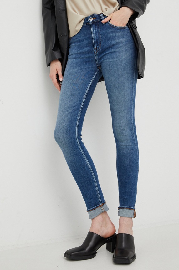 Kavbojke Tiger Of Sweden Prijazno od planeta modra S71075001