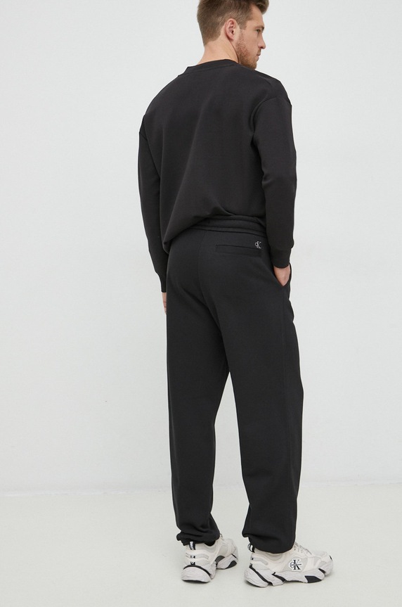 Îmbrăcăminte Calvin Klein Jeans pantaloni de trening J30J322048.9BYY negru