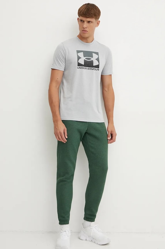 Under Armour teplákové nohavice pánske s bavlnou Essential Fleece 1373882 zelená SS26
