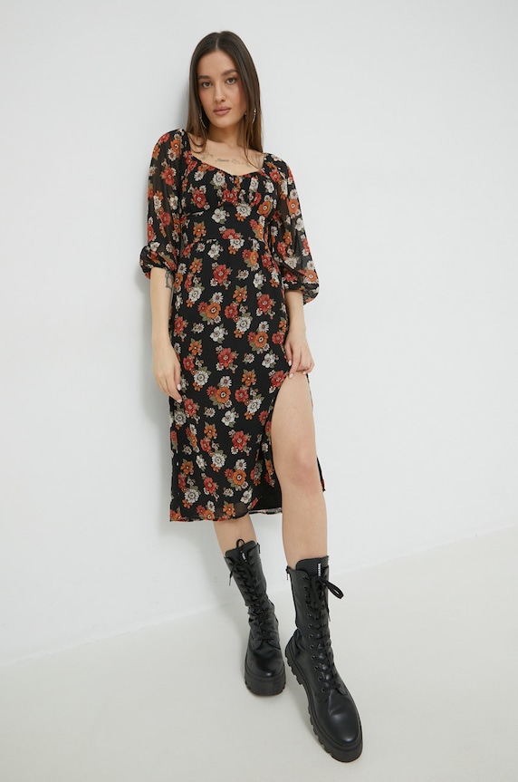 Hollister Co. sukienka KI359.2344.908 czarny AW22