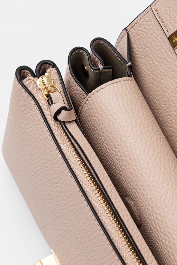 Coccinelle bőr táska E1.MD5.12.07.01 bézs