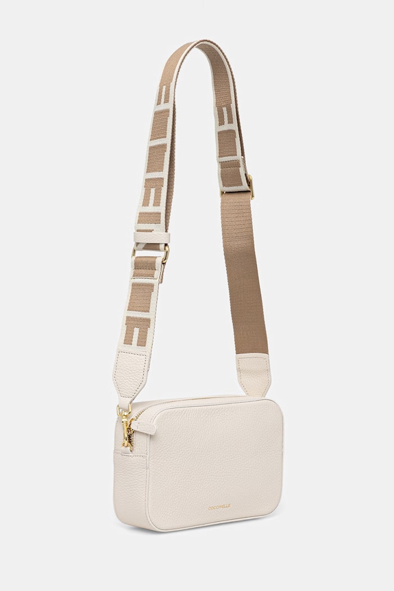 Δερμάτινη τσάντα Coccinelle E5.MN5.55.I1.01 μπεζ SS26